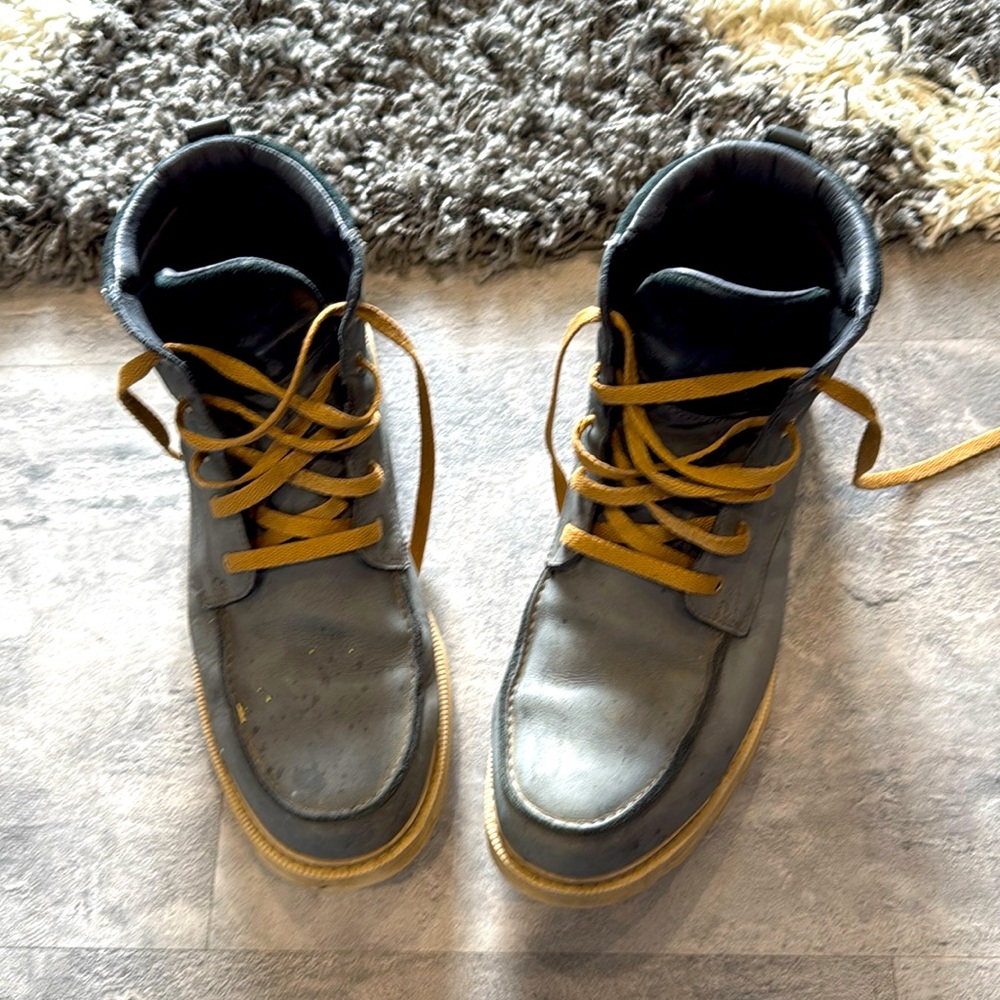 Sorel Madsen Size 12 Boot